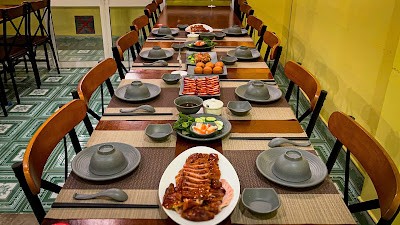 Утка по-пекински Nhi Ky Quan