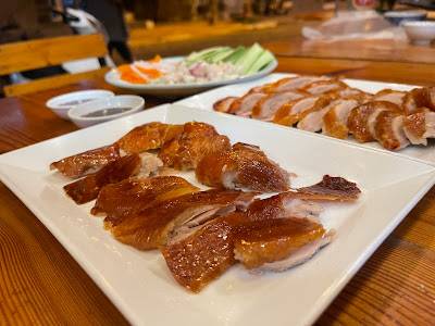 Утка по-пекински Nhi Ky Quan