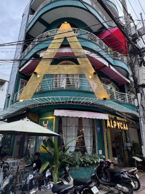 Alpaca Homestyle Cafe