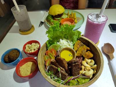 Кафе Ivegan Supershop