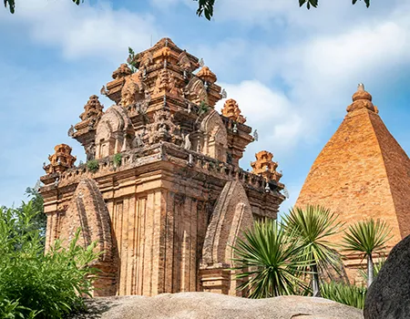 Чамские башни Понагар