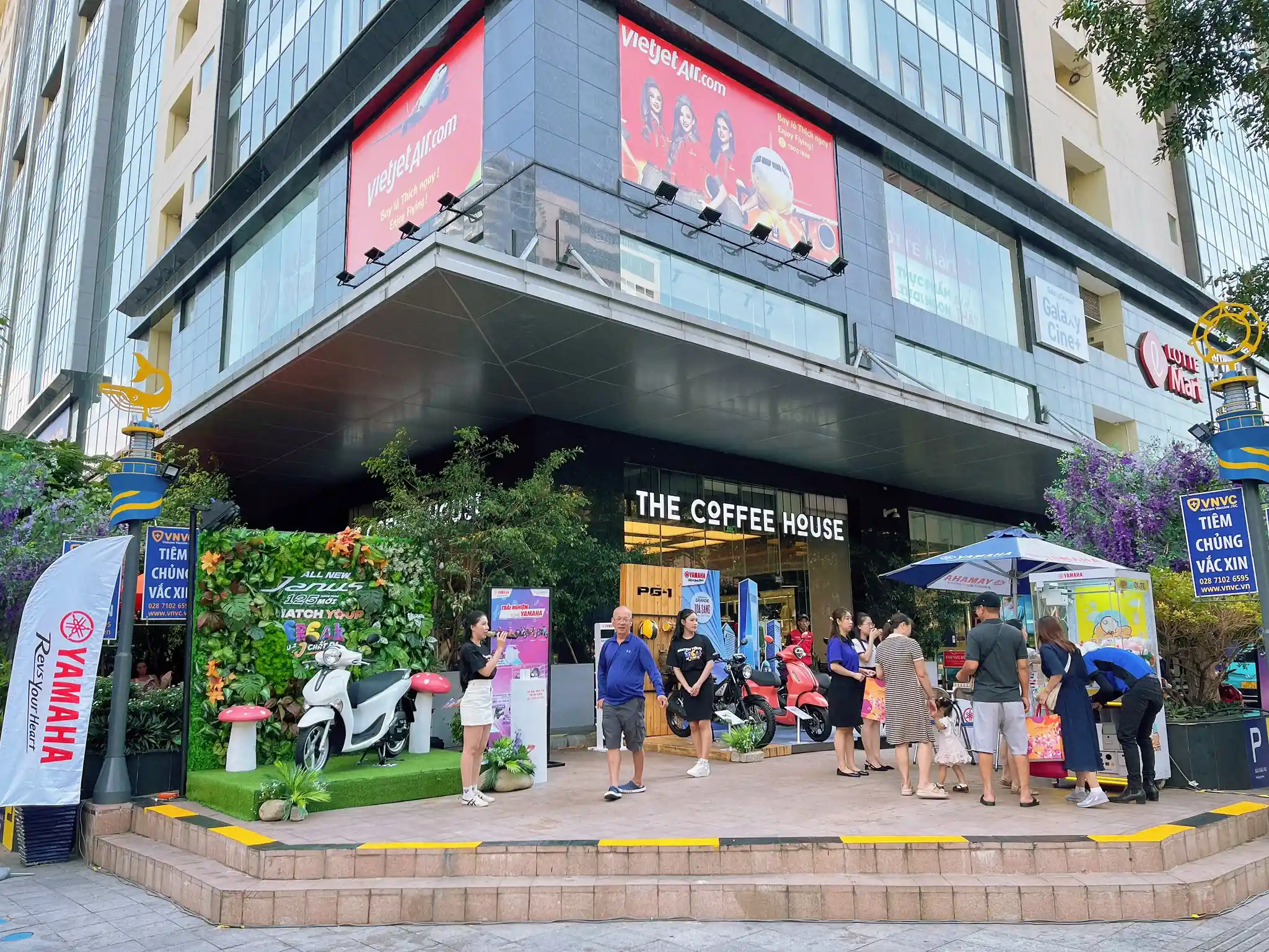 Торговый центр Gold Coast в Нячанге