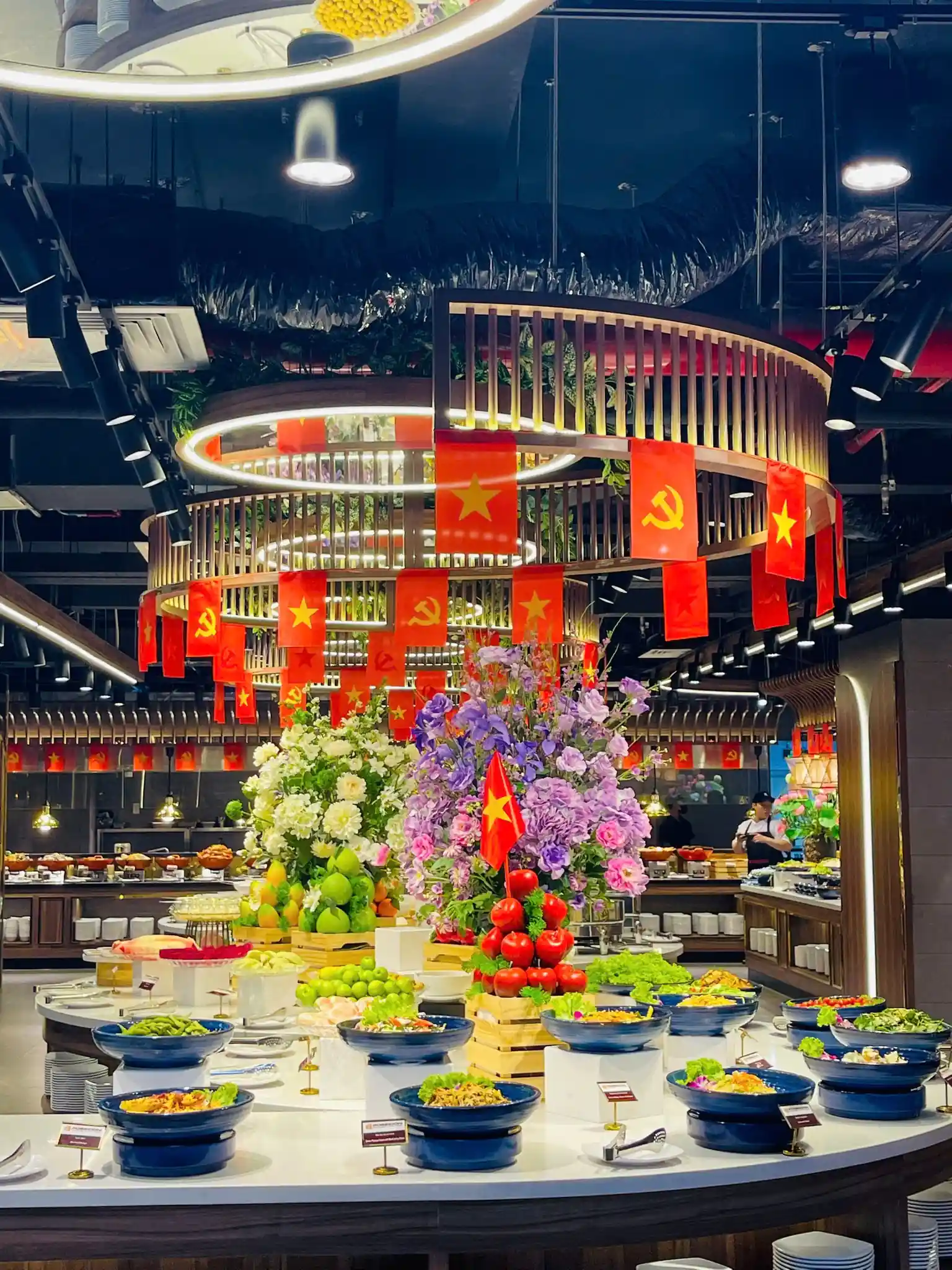 Ресторан шведский стол в Gold Coast Mall Nha Trang